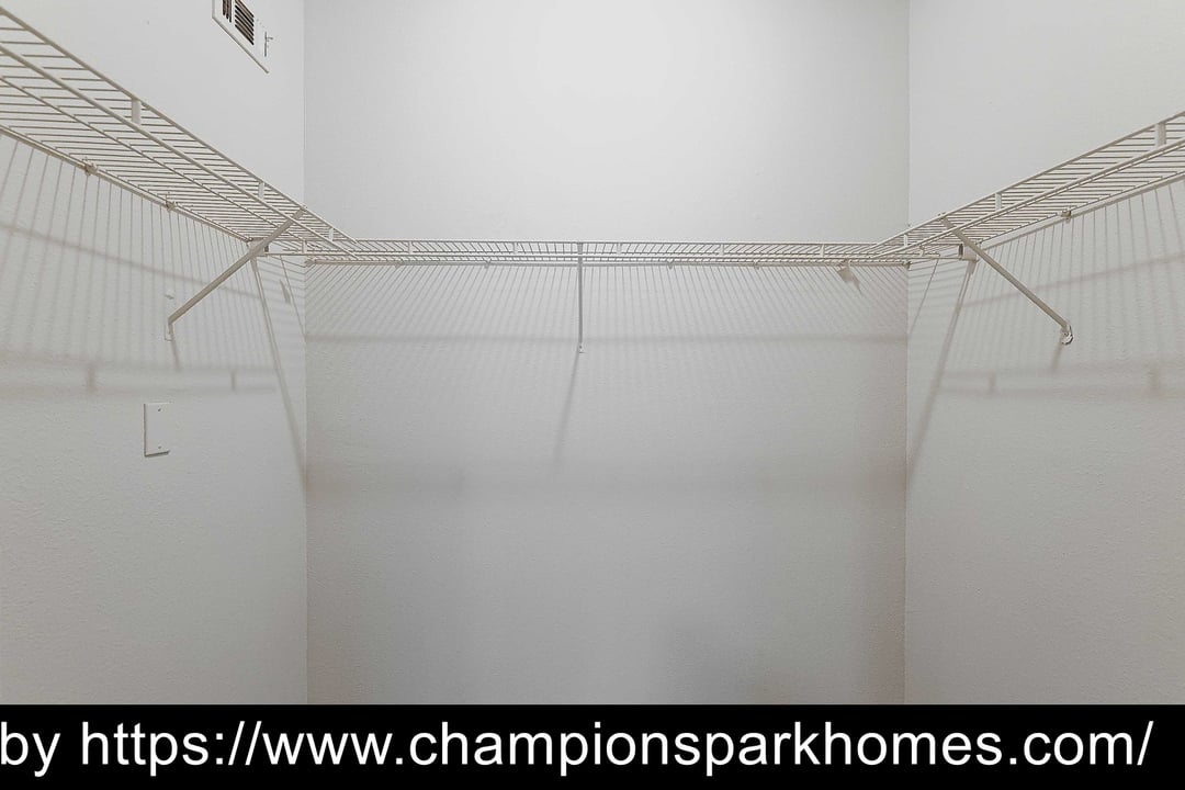 Champions Park - 18